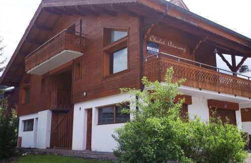 Morzine Apartment | 3 pièces à Morzine, centre, proche pistes, 3*, WiFi, balcon, parking, jacuzzi, animaux OK, 6 pers - FR-1-754-37