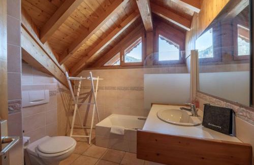 Morzine Apartment | 3 pièces à Morzine, centre, proche pistes, 3*, WiFi, balcon, parking, jacuzzi, animaux OK, 6 pers - FR-1-754-37