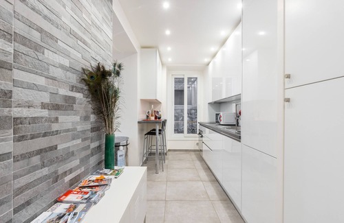 Centre Ville-Gare Apartment | 3 PIECES - NEAR NICE VILLE TRAIN STATION - AIR CON