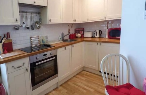 Jedburgh Apartment | 3 QUEEN MARYS BUILDINGS, with a garden in Jedburgh