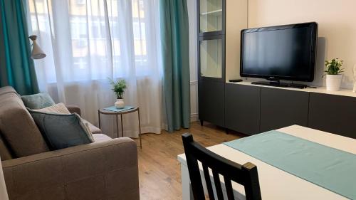 Grodzisk Mazowiecki Apartment | 3-Room Apartment, City Center, Netflix & Wifi