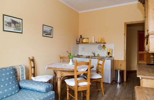 Zweedorf Apartment | 3-room-apartment-DB (2-4 persons) - Ostsee-Landhaus