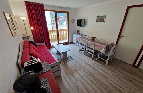 Valfrejus Apartment | 3-room apartment for 6, near ski lift in Valfréjus