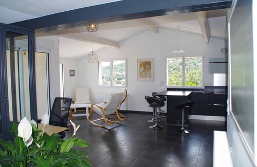 Gattieres Apartment | 3-room apartment in the sky, sea view