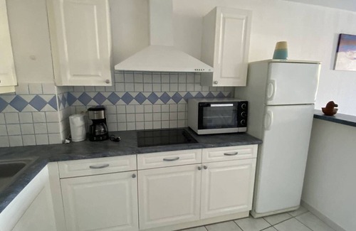 Le Port Apartment | 3-room apartment with loggia, 500m from the beach, sleeps 6 - Canet-Plage
