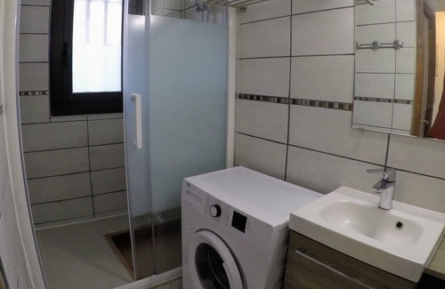 La Franqui Apartment | 3-room apartment with garden near beach and shops