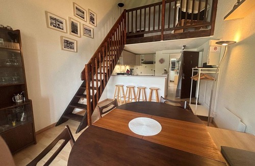 Les Angles Apartment | 3-room apartment with mezzanine and parking