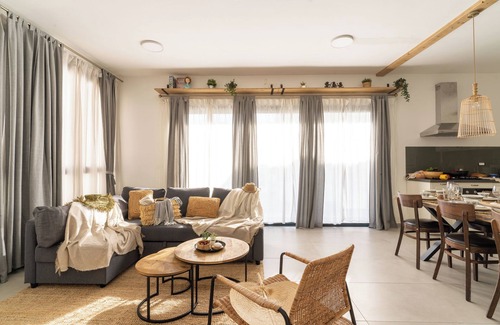 Kerem HaTeimanim Apartment | 3 Rooms Tel Aviv sea View Apartment