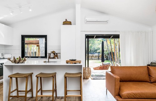 Belongil House | 3 Salty Sisters - Are you looking for the perfect Byron Bay beach getaway?