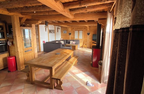 Cordon Ski Chalet | 3-star chalet for 15 on the ski slopes