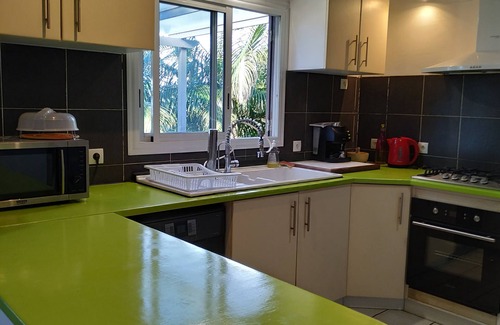 L'Etang-Sale House | 3-star Lounge des hauts house with ocean & nature view