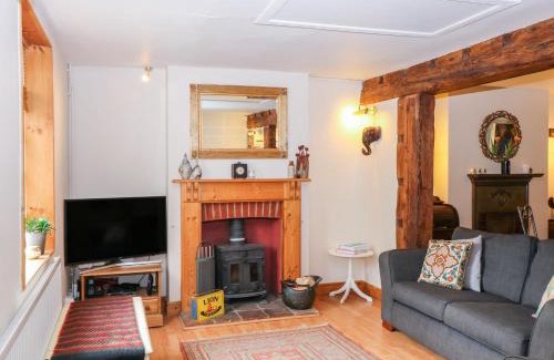 Wymondham House | 3 Station Cottages