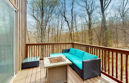 Ludlow House | 3-story dog-friendly home with private hot tub, firepit, grill, wood stove, EVC