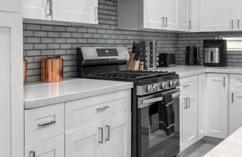 Central Business District House | 3-Story Downtown Houston Getaway