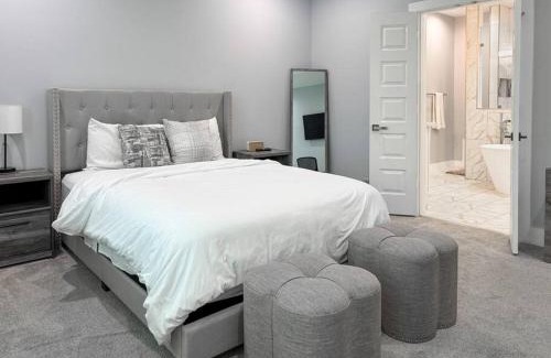 Central Business District House | 3-Story Downtown Houston Getaway