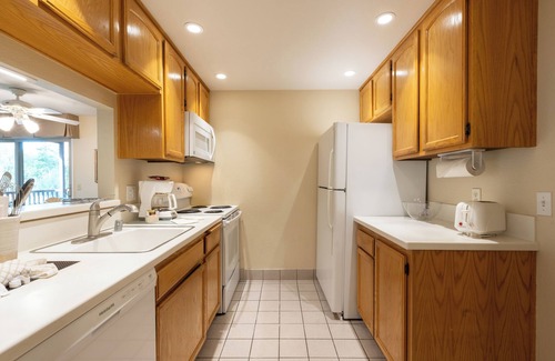 San Diego Country Estates Hotel | 3 Units | 2BR with Full Kitchen | Free Parking | Outdoor Pool