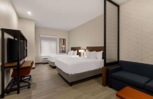 Waco Hotel | 3 Units | Extended Stay Suites | Near Waco Expo Center