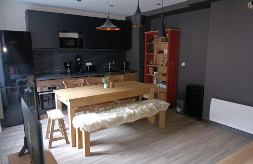 Orelle Apartment | 3 Vallées & cycling cols Cosy 68 stay