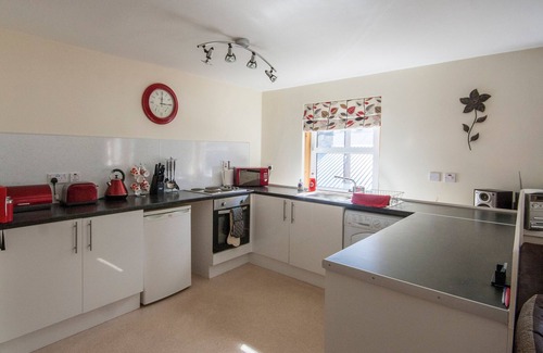 Forres Apartment | 3 Varis Apartments