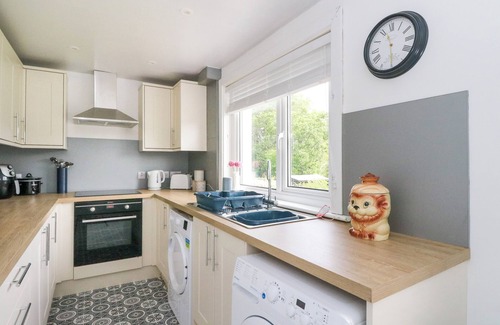 Isle of Seil Cottage | 3 WHIN BANK, pet friendly, with open fire in Balvicar, Isle Of Seil