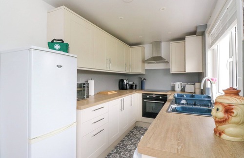 Isle of Seil Cottage | 3 WHIN BANK, pet friendly, with open fire in Balvicar, Isle Of Seil