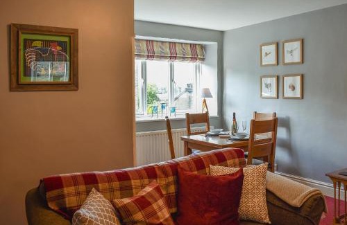Askrigg House | 3 Winville Mews