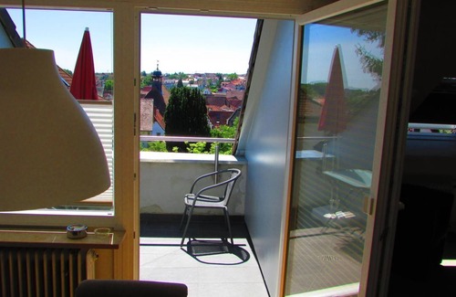 Bad Bergzabern Apartment | 3-zi.-appartement 72² - Wochenpauschale - Haus Tannenhof