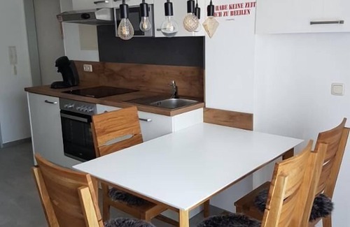 Schlatzendorf Apartment | 3-Zimmer-Appartement (50qm) mit Balkon