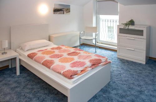 Magdeburg Apartment | 3 Zimmer - Ferien & Monteur Maisonette in Magdeburg, H