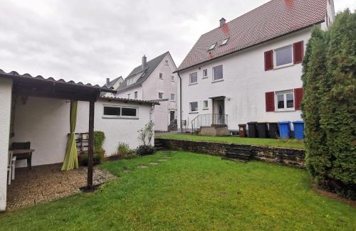 Trossingen Apartment | 3 Zimmer Ferienwohnung mit eigenem Garten Trossingen