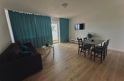 Fuerth Apartment | 3 Zimmer-Küche- Balkon-Parkplatz
