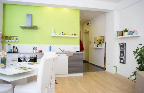 Klagenfurt am Woerthersee Apartment | 3 Zimmer Zentrum , kontaktloser Check in