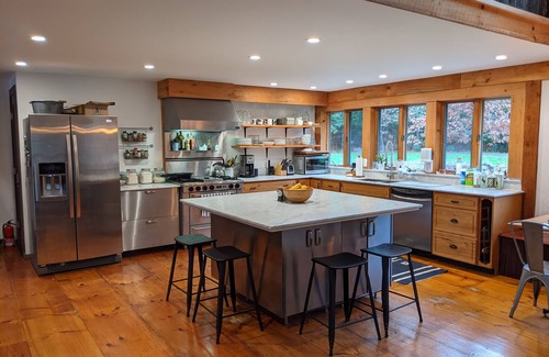 Saugerties House | 30 Acre Private Retreat + Newly Renovated Guest House in the Hudson Valley