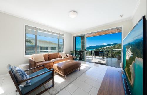Airlie Beach House | 30 Airlie Beach Bliss at The Summit