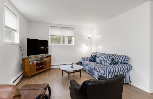 Grand Haven House | 30 Day Rental - Walking Distance to Grand Haven