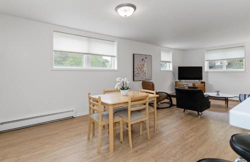 Grand Haven House | 30 Day Rental - Walking Distance to Grand Haven
