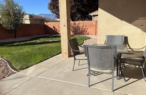 Hurricane House | 30+ day stays, Pool, RV Pad, Pets, National Parks!