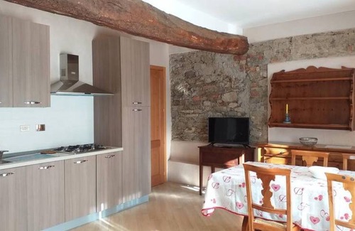 Serralunga d'Alba Apartment | 30 m² Apartment ∙ 2 guests