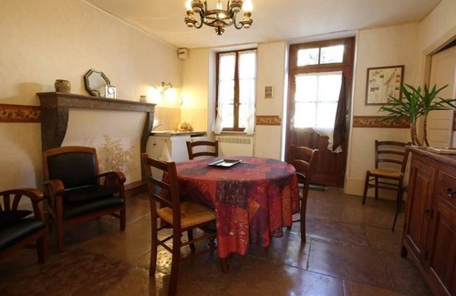 Fixin Bed & Breakfast | 30 m² Bed and breakfast ∙ 2 bedrooms ∙ 3 guests