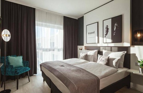 Sindelfingen Hotel | 30 m² Hotel ∙ 10 guests
