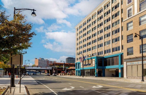 Downtown Hartford Hotel | 30 m² Hotel ∙ 127 guests