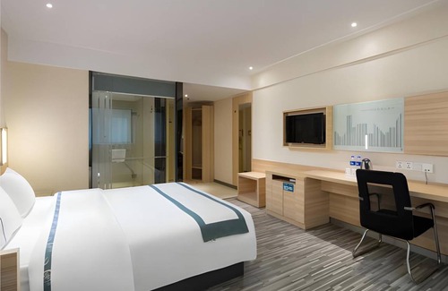 Fu Rong Hotel | 30 m² Hotel ∙ 3 bedrooms ∙ 3 guests
