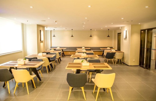 Huishan District Hotel | 30 m² Hotel ∙ 3 guests