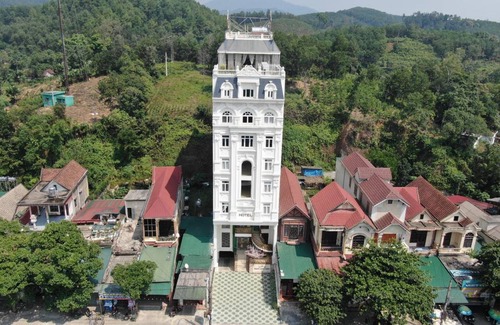Huong Son Hotel | 30 m² Hotel ∙ 4 guests