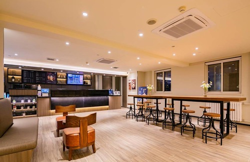 Gaoxin Hotel | 30 m² Hotel ∙ 4 guests