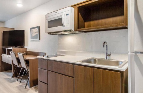 East Lansing Hotel | 30 m² Hotel ∙ 4 guests