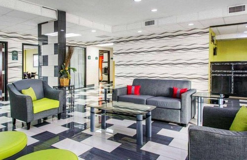 Prattville Hotel | 30 m² Hotel ∙ 6 guests