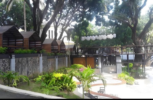 Pelabuhan Ratu Hotel | 30 m² Hotel ∙ 6 guests