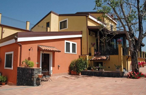Fiumefreddo di Sicilia Resort | 30 m² Private room ∙ 5 guests