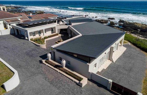Seaview Villa | 30 m² Villa ∙ 4 bedrooms ∙ 8 guests